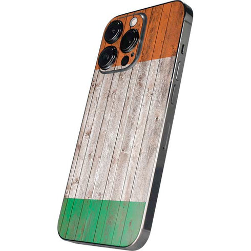 Ireland Flag Dark Wood iPhone 14 Pro Skin